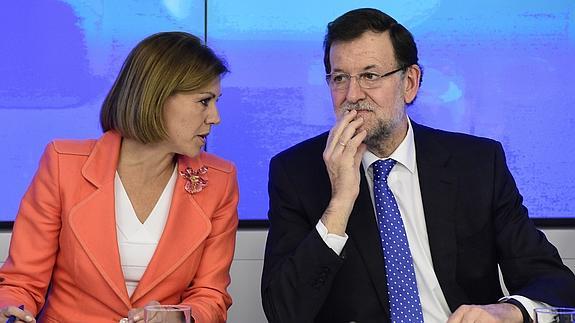 María Dolores de Cospedal y Mariano Rajoy. 