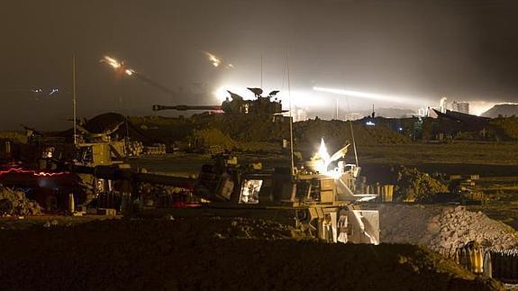 Un tanque israelí dispara contra Gaza