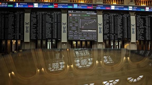 Interior de la Bolsa de  Madrid 