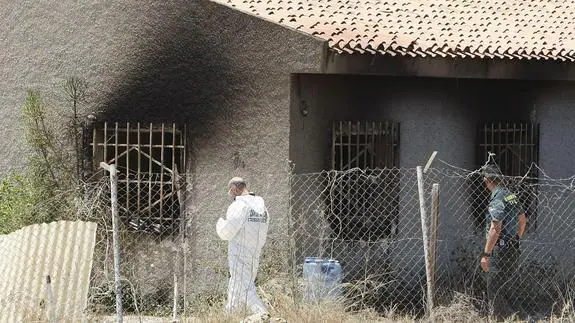 La mujer y 2 niños muertos en una explosión de gas en Villajoyosa habían sido apuñalados