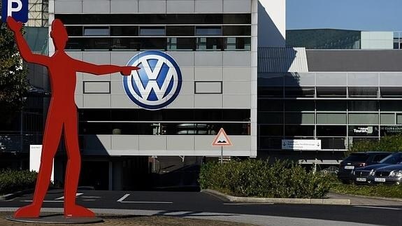 Entrada a la sede de Volkswagen en Dusseldorf.  