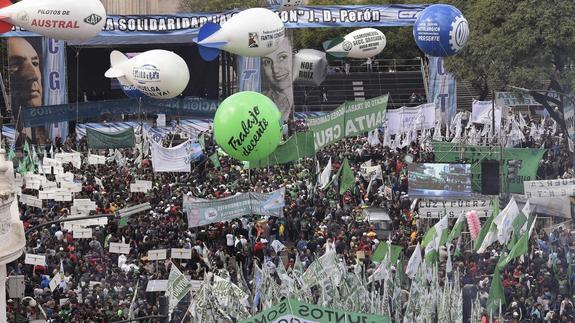 Concentración promovida por los sindicatos en Argentina.