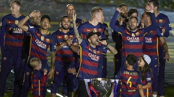 Los jugadores del Barça, durante la celebración del doblete conseguido por el equipo.