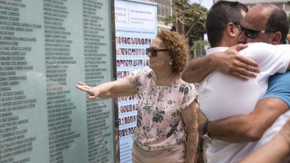 Familiares de las víctimas del accidente del vuelo JK5022 de Spanair.