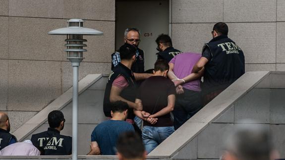 Detenciones en Turquía tras el golpe de Estado fallido. 