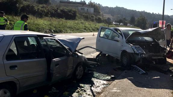 Accidente de tráfico en Noya (La Coruña).