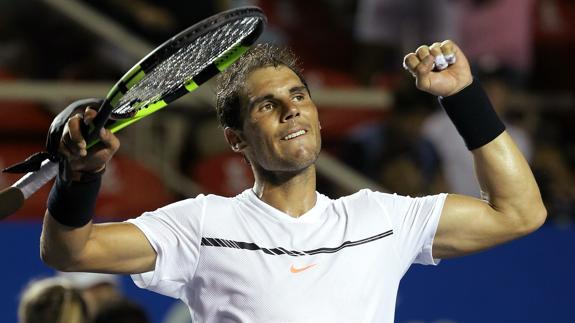 Nadal celebra su victoria ante el japonés Nishioka.