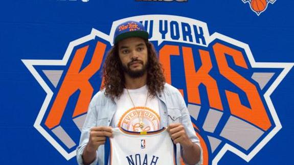 Noah, en su presentación con los Knicks. 