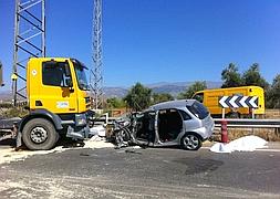 Estado de los vehículos tras el accidente :: GONZÁLEZ MOLERO