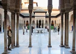 Los visitantes volverán a pisar el Patio de los Leones de la Alhambra de Granada, veinte años inaccesible