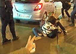 Brutales cargas policiales con niñas golpeadas en los alrededores del Lluís Vives de Valencia