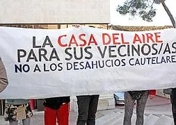'Stop desahucios' promueve una querella por acoso inmobiliario en la Casa del Aire de Granada