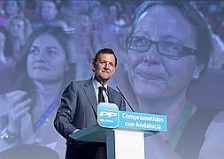 Rajoy, este sábado en Granada. / ALFREDO AGUILAR