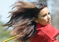 Eva Longoria, más sexy que nunca para jugar al golf más solidario