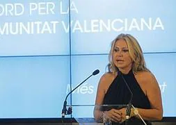 Cristina Tárrega escapa de Twitter por consejo de su marido tras menospreciar a Andalucía