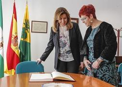 La presidenta de la Junta de Andalucía, Susana Díaz, en Valderrubio este jueves. :: ALFREDO AGUILAR