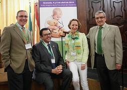 El doctor Dalmau, Ruiz Cosano, Beatriz Espín, del Virgen del Rocío, y Muñoz Hoyos. :: RAMÓN L. PÉREZ