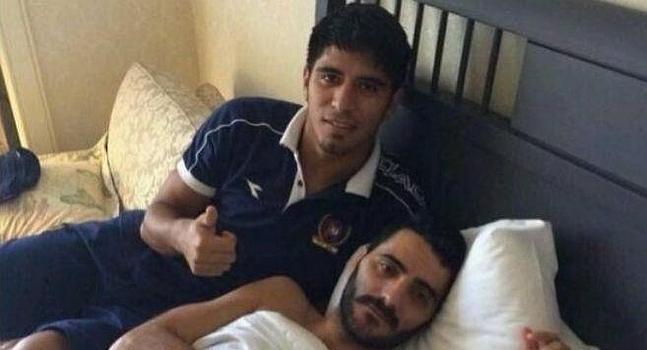 La foto de Güiza en la cama con un amigo arma un tremendo revuelo en Paraguay