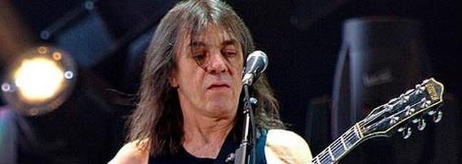 AC/DC: Cantante Brian Johnson asegura que seguirán pese a la enfermedad de Young