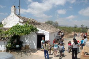 NUEVOS POBLADORES. Dehesa de los Montes, uno de los anejos del municipio de Loja. /CHAPA