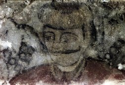 Retrato del auténtico Conde Drácula en una pintura mural realizada en Sighisoara, localidad en la que vivió en el siglo XV. / REUTERS