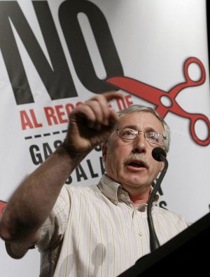 Fernández Toxo, ayer, en un acto de CC OO contra el ajuste. ::
EFE