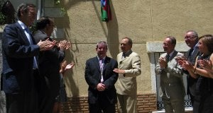 Andrés García Maldonado recibió emocionado el homenaje de Alhama... y Málaga. :: ANTONIO ARENAS