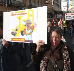 El colectivo AUAN se manifestó en la capital en 2009. :: IDEAL