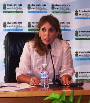 La concejala de Servicios Sociales, Julia Ibáñez. :: IDEAL