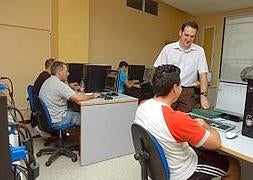 La academia CM Formación, más conocida como Maude, es una de las más antiguas de la ciudad. :: ENRIQUE