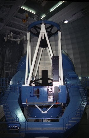 Uno de los telescopios existentes en el centro de Calar Alto. :: IDEAL