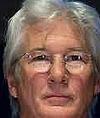 Confunden a Richard Gere con un vagabundo y le dan sobras