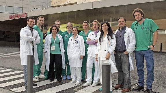 Parte de los médicos residentes, que ejercían el año pasado en el Complejo Hospitalario de Jaén. 