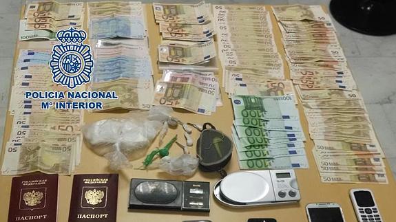 Cae una banda dedicada al tráfico de cocaína y éxtasis en Motril (Granada)