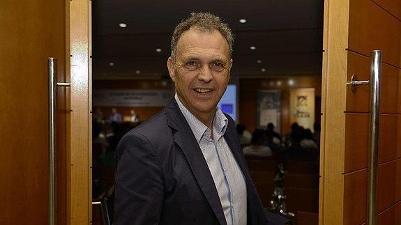 La presentación de Joaquín Caparrós, en directo en IDEAL.es