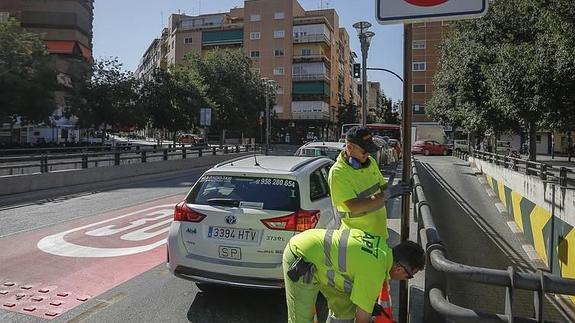 Granada limitará a 30 kilómetros por hora la velocidad de mil calles del centro
