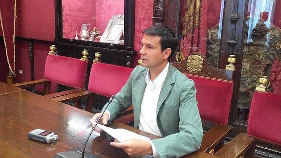 Cuenca tilda de "golpe de estado los planes para perpetuar un alcalde de derechas"