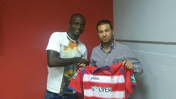 Nounkeu ya es rojiblanco