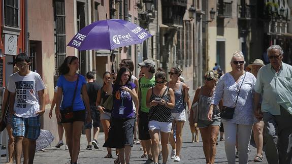 Granada lidera el crecimiento del sector turístico en Andalucía, según los datos que maneja la Junta