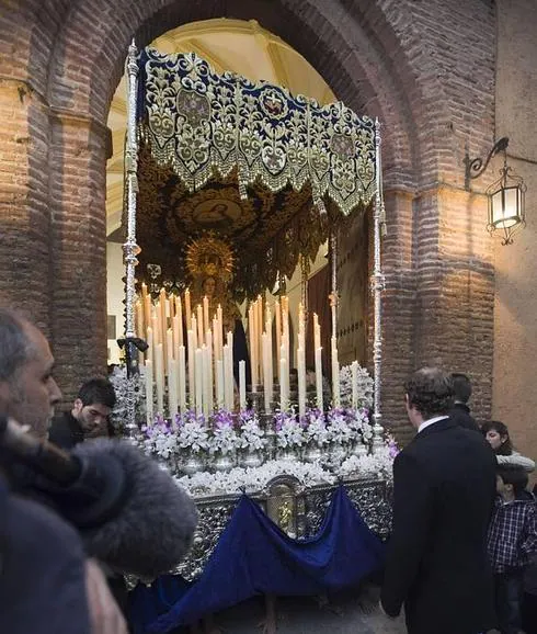 La Hermandad de la Estrella, en procesión.