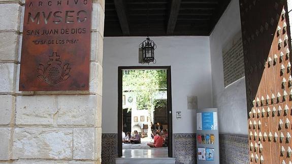 Fachada principal del Archivo-Museo San Juan de Dios.