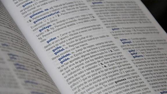 El nuevo Diccionario de la RAE incorpora a 'Bótox', 'tuit' o 'mileurista', entre otras palabras