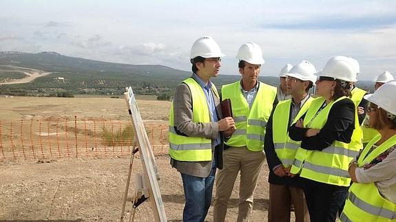 Cortés destaca el "impulso definitivo" dado a la Autovía del Olivar