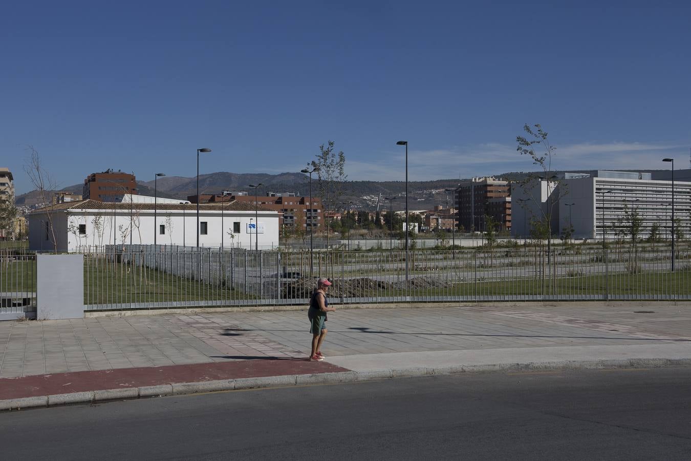 La calle atravesaría el Campus entre la sede la Fundación PTS y las nuevas instalaciones de la Universidad de Granada.