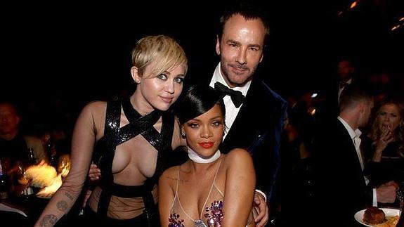 Las explosivas Alessandra Ambrosio, Miley Cyrus, Rihanna arrasan en la Inspiration Gala de Los Angeles