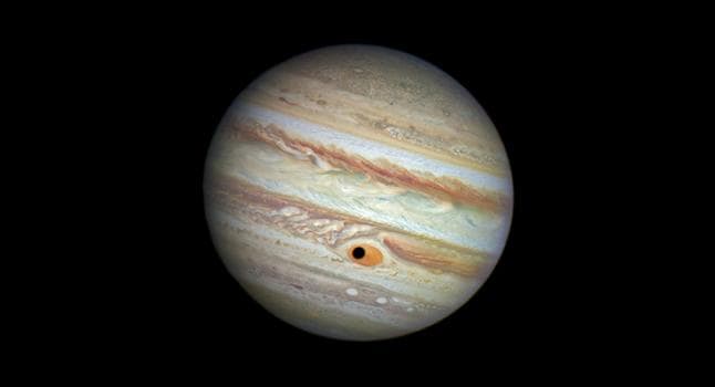 ¡Atención!: Un ojo gigante nos mira desde Júpiter