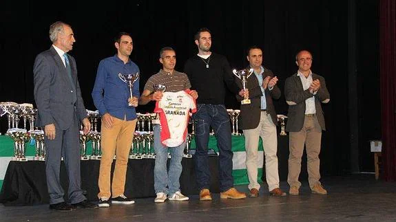 La Gala del Ciclismo reconoce el esfuerzo de 200 deportistas en las pruebas provinciales de la última temporada