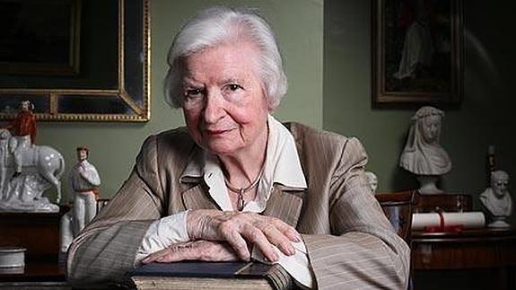 Pérdida: Muere la escritora británica de novelas policiacas P.D. James a los 94 años