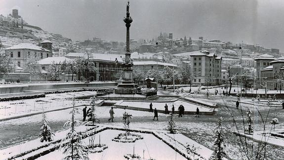 Los jardines del Triunfo, bajo un albo manto de nieve