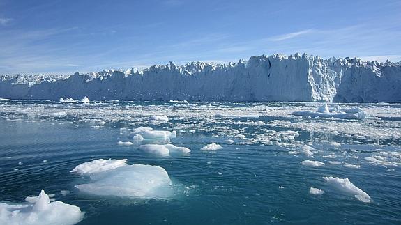 La superficie mínima de hielo en el Ártico se ha reducido progresivamente.